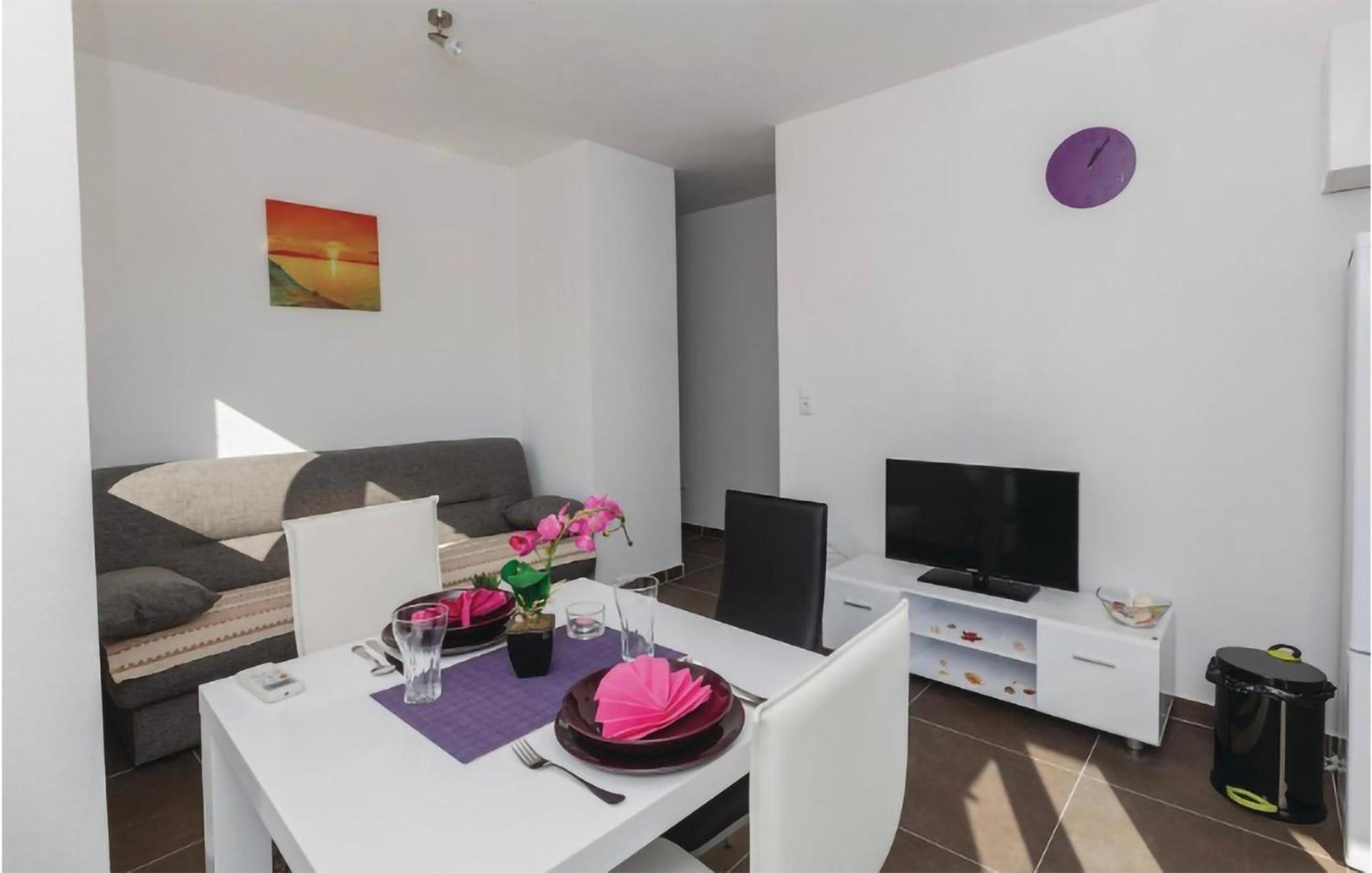 Amazing Apartment In Saldun With Wifi Τρογκίρ Εξωτερικό φωτογραφία